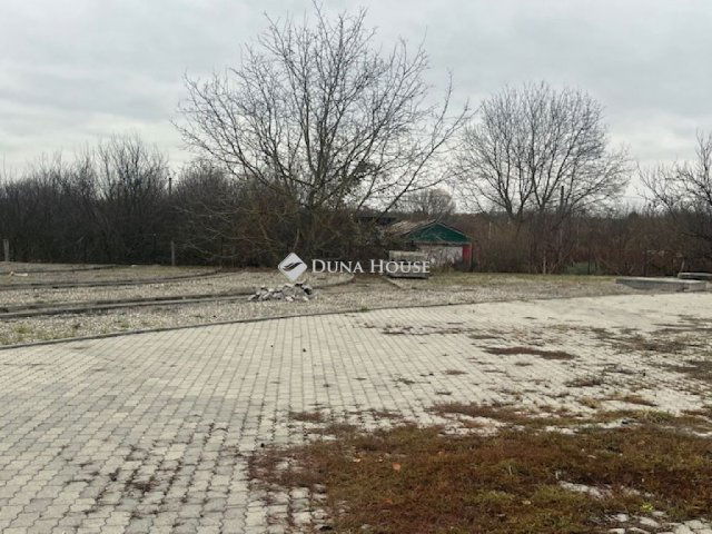 Eladó telek, Pécsett, Nagyárpádi úton 6.35 M Ft