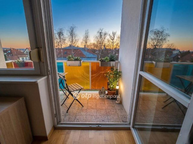 Eladó téglalakás, Nagykőrösön 33.5 M Ft, 2 szobás