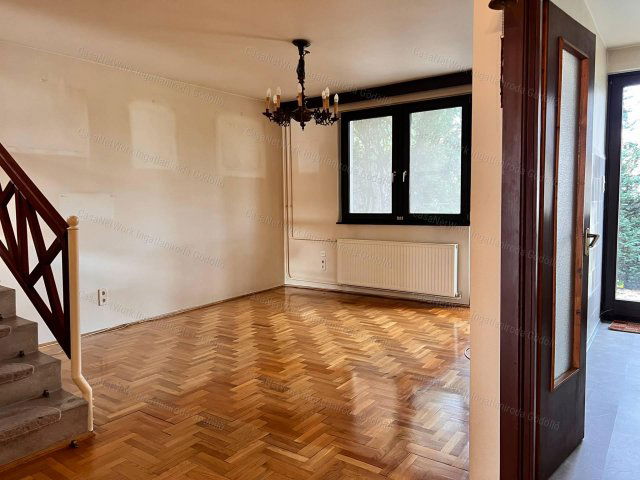 Eladó ikerház, Budapesten, XVIII. kerületben 103 M Ft, 4 szobás