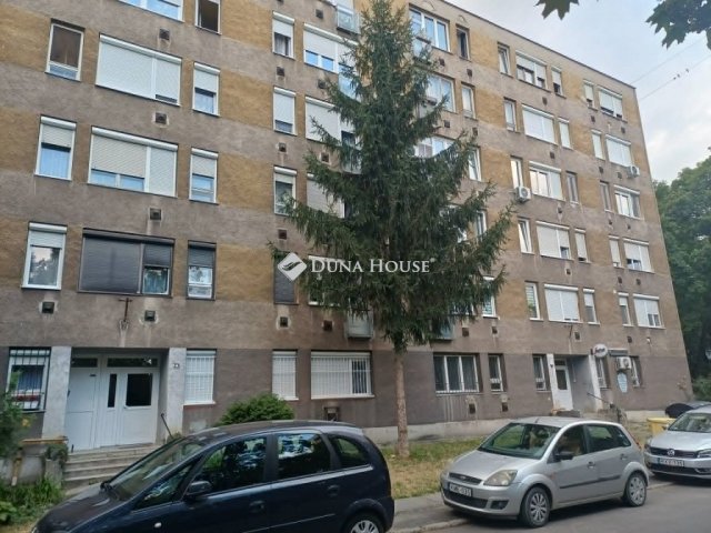 Eladó téglalakás, Miskolcon, Katowice utcában 25 M Ft
