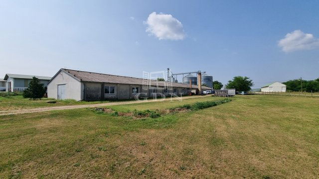 Eladó ipari ingatlan, Pátkán 120 M Ft / költözzbe.hu