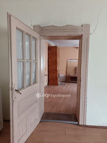 Eladó családi ház, Sárándon 28.5 M Ft, 4 szobás