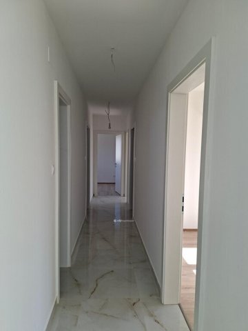 Eladó családi ház, Kulcson 85 M Ft, 4 szobás