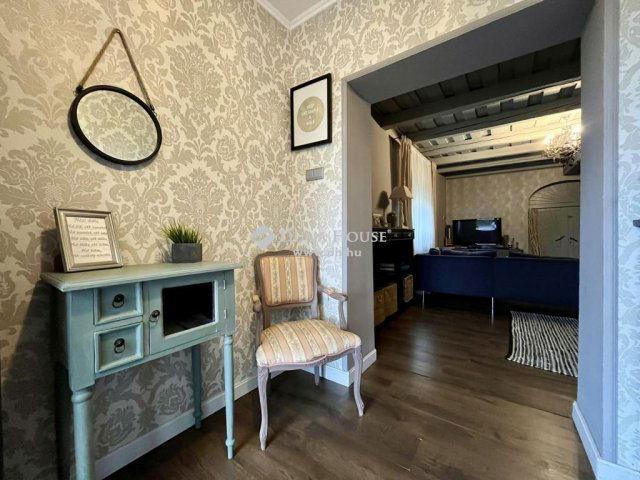 Eladó családi ház, Balatonfüreden 155 M Ft, 5 szobás