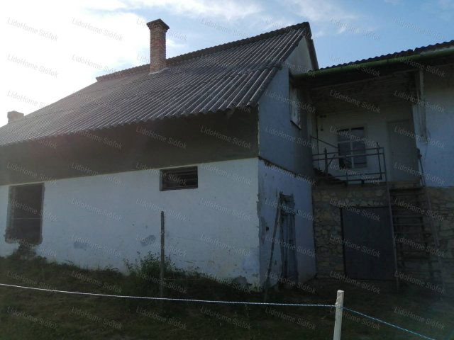 Eladó nyaraló, Balatonszárszón 39 M Ft / költözzbe.hu