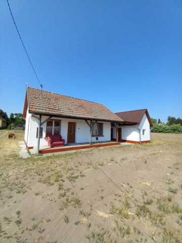 Eladó családi ház, Lajosmizsén 17.5 M Ft, 3 szobás