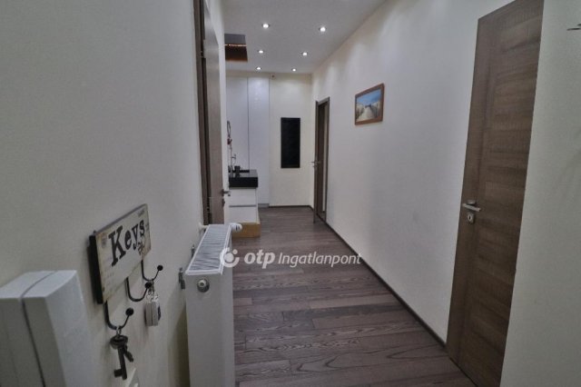 Eladó téglalakás, Budapesten, V. kerületben 165 M Ft, 3 szobás