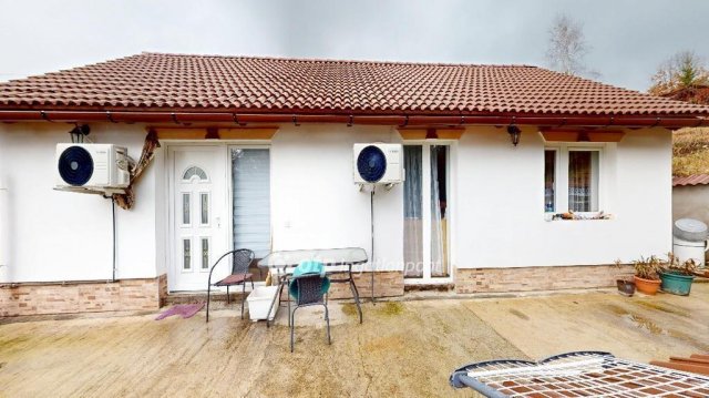 Eladó családi ház, Miskolcon 29.9 M Ft, 1 szobás