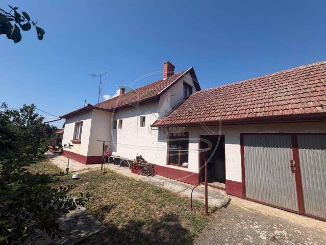 Eladó családi ház, Sarkadon 27.99 M Ft, 5 szobás