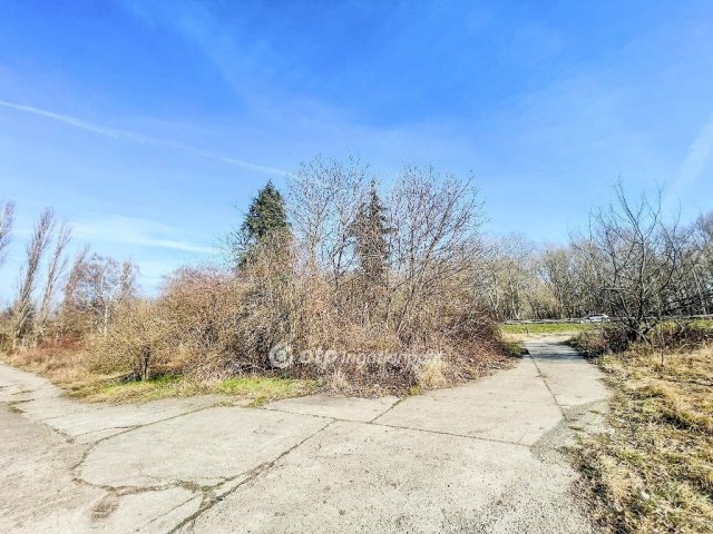 Eladó telek, Győrött 45 M Ft / költözzbe.hu