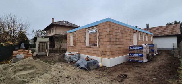 Eladó családi ház, Gyálon 118 M Ft, 4 szobás