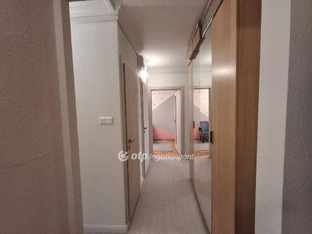 Eladó panellakás, Budapesten, XV. kerületben 76.8 M Ft, 3 szobás