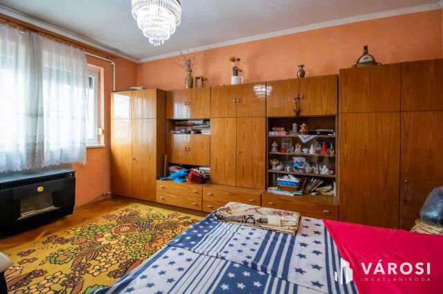 Eladó téglalakás, Székesfehérvárott 84.9 M Ft, 5 szobás