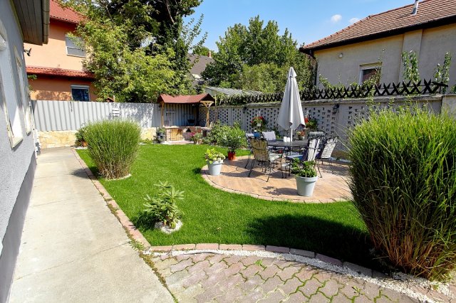 Eladó családi ház, Budapesten, XVIII. kerületben 165 M Ft