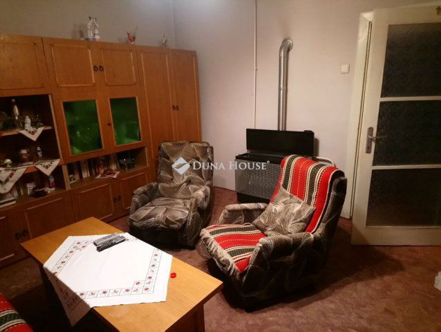 Eladó családi ház, Bánrévén 16.6 M Ft, 4 szobás