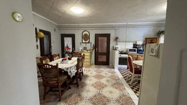 Eladó családi ház, Berhidán 55 M Ft, 2+1 szobás
