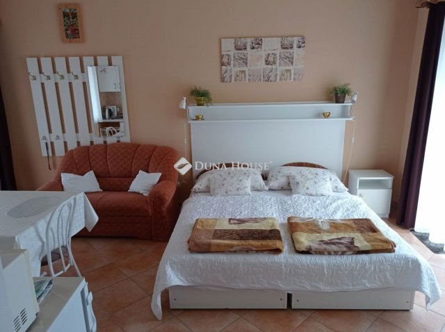 Eladó családi ház, Bükön 169 M Ft, 9+1 szobás