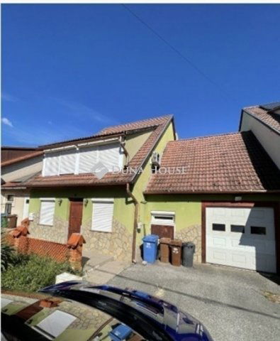 Eladó sorház, Pécsett 89.9 M Ft, 5 szobás / költözzbe.hu