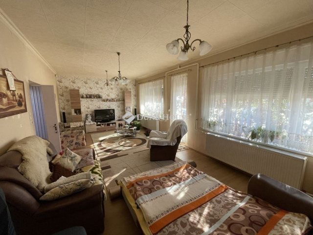 Eladó családi ház, Dabason 125 M Ft, 5 szobás