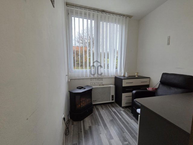 Eladó téglalakás, Salgótarjánban 23.99 M Ft, 2 szobás