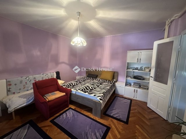 Eladó családi ház, Máriakéménden 34 M Ft, 8 szobás