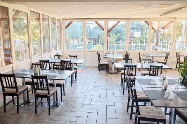 Eladó üzlethelyiség, Siófokon 599 M Ft, 6 szobás