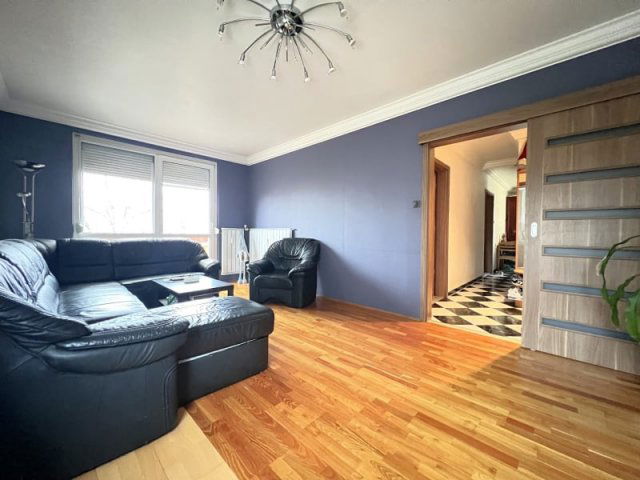 Eladó téglalakás, Budapesten, XV. kerületben 77.5 M Ft, 3 szobás