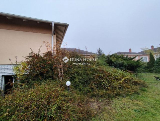 Eladó családi ház, Budapesten, XVII. kerületben 250 M Ft
