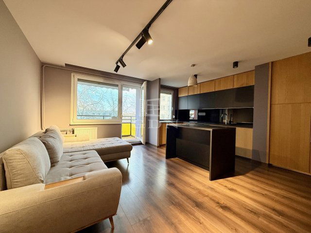 Eladó panellakás, Budapesten, III. kerületben 89.9 M Ft, 3 szobás