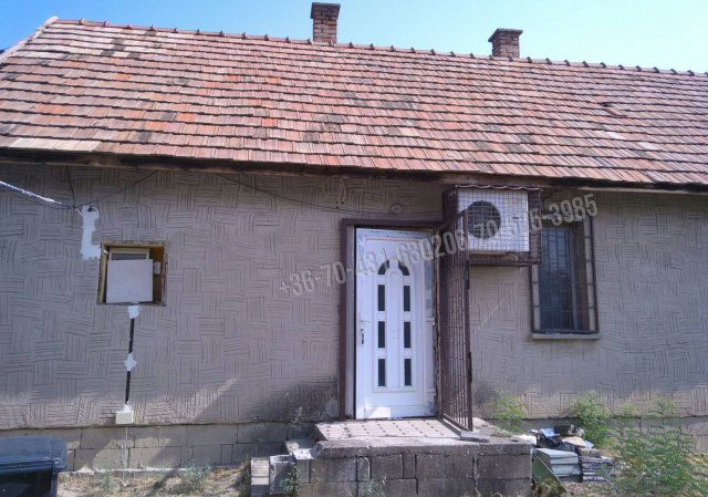Eladó családi ház, Tápiószelén 24.99 M Ft, 2 szobás