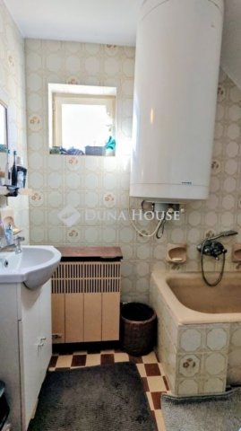 Eladó ikerház, Kecskeméten 76.9 M Ft, 6 szobás