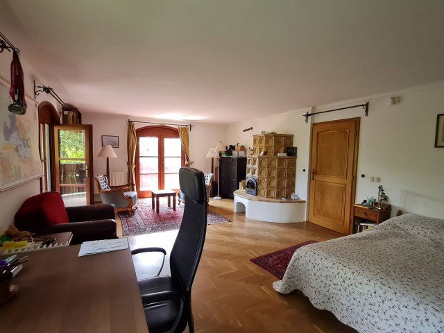 Eladó családi ház, Kesztölcön 135 M Ft, 6 szobás