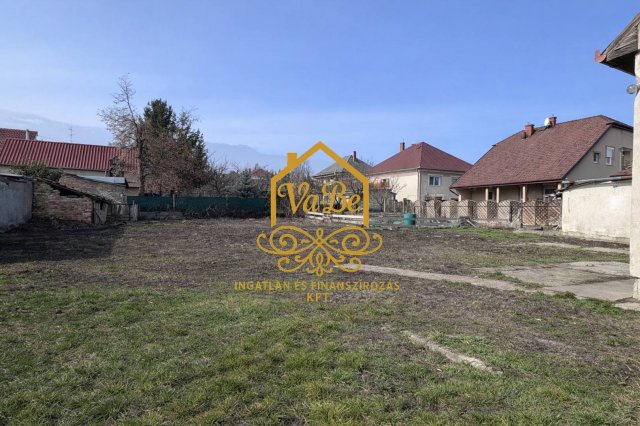 Eladó családi ház, Egerben 78 M Ft, 5+1 szobás