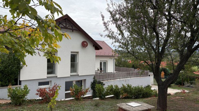 Eladó családi ház, Paloznakon 198 M Ft, 4 szobás