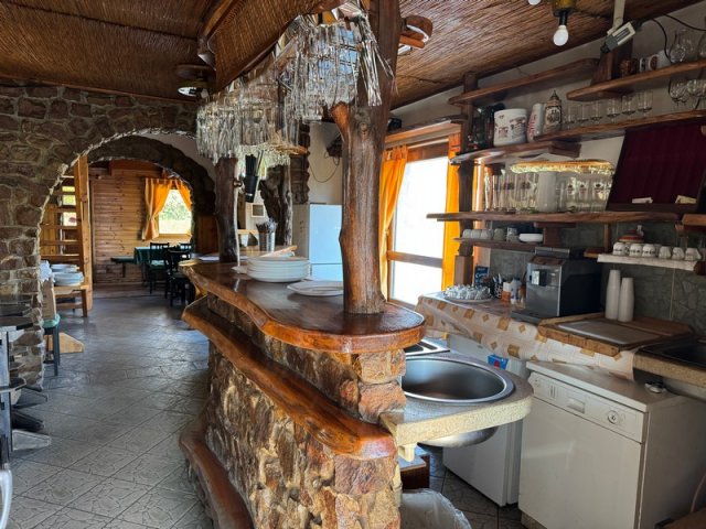 Eladó üzlethelyiség, Sóskúton 140 M Ft, 2 szobás