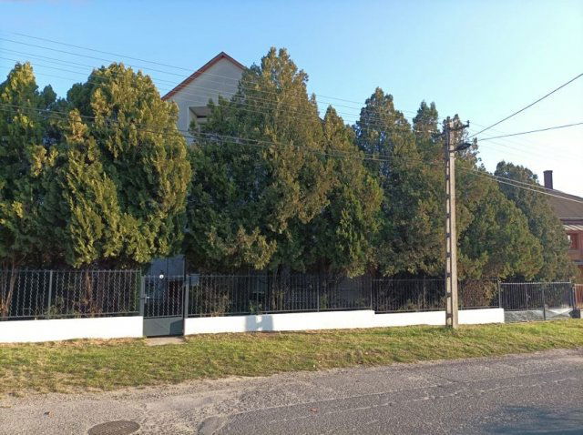 Eladó családi ház, Isaszegen 199 M Ft, 6 szobás