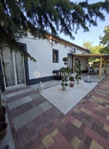 Eladó családi ház, Budapesten, XX. kerületben 80 M Ft