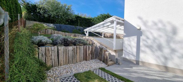 Eladó téglalakás, Hévízen 124.8 M Ft, 4 szobás