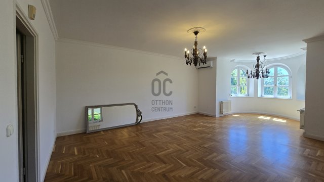 Kiadó ikerház, albérlet, Budapesten, II. kerületben, 7 szobás