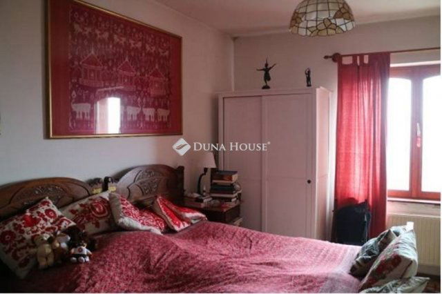 Eladó családi ház, Budapesten, II. kerületben 275 M Ft, 8 szobás