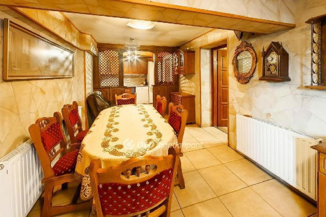 Eladó családi ház, Kerecsenden 49.9 M Ft, 4+1 szobás