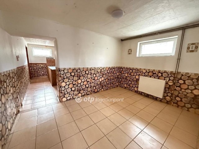 Eladó családi ház, Monorierdőn 74.9 M Ft, 2+2 szobás