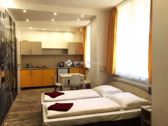 Eladó üzlethelyiség, Debrecenben 75 M Ft, 2 szobás