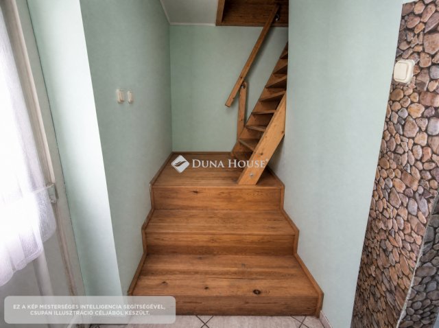 Eladó családi ház, Székesfehérvárott 35 M Ft, 1 szobás