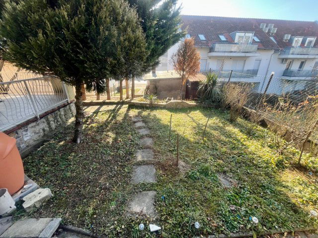 Eladó családi ház, Pécsett, Gyümölcs utcában 114.9 M Ft