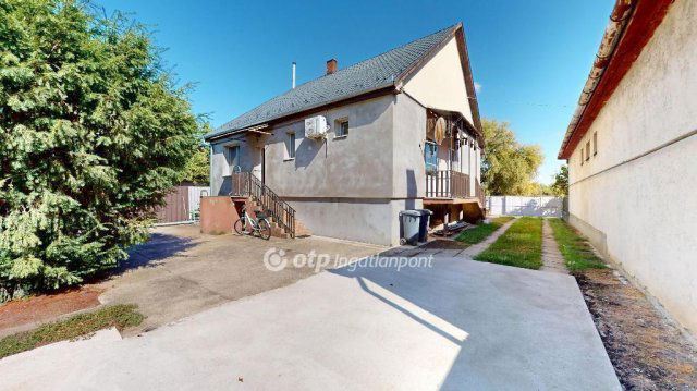 Eladó családi ház, Nagyhalászban 39.9 M Ft, 2 szobás