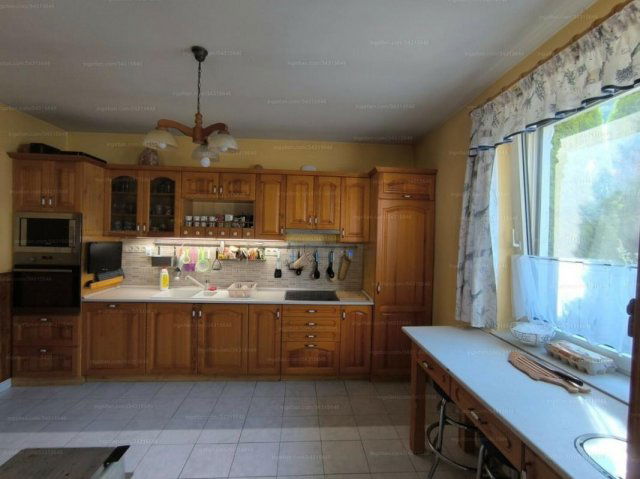 Eladó családi ház, Szarvaskőben 79 M Ft, 5 szobás