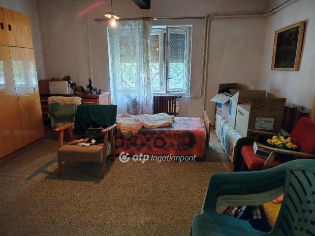 Eladó családi ház, Fegyverneken 12.99 M Ft, 3 szobás