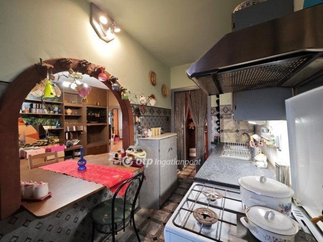 Eladó panellakás, Budapesten, XV. kerületben 61.999 M Ft