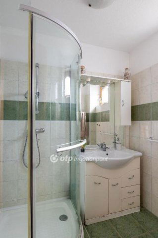 Eladó családi ház, Felsőpáhokon 120 M Ft, 9 szobás